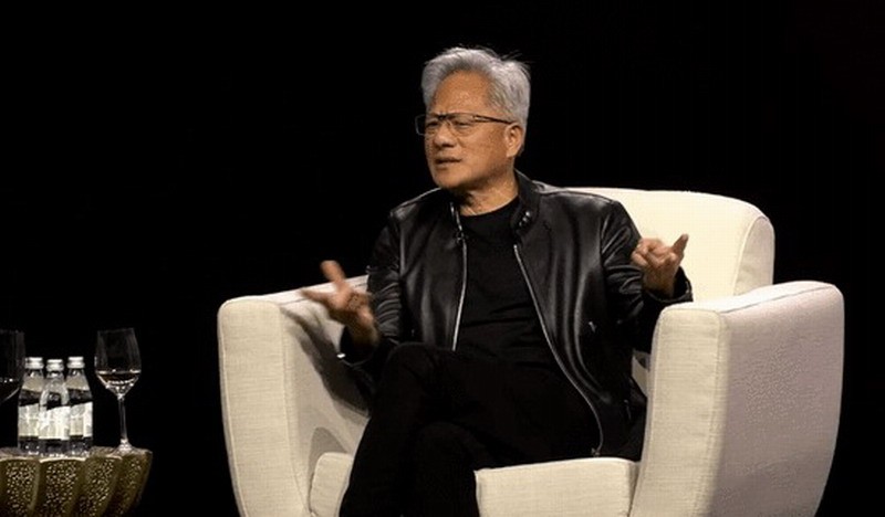  ����ѫ1�����²Ƹ���ˮ30����Ԫ ����ȫ�򸻺���ǰʮ