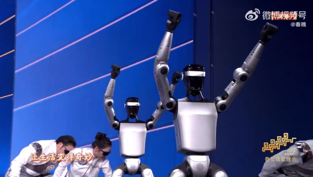 机器人全面入侵春晚 网友:这才一年进步这么大
