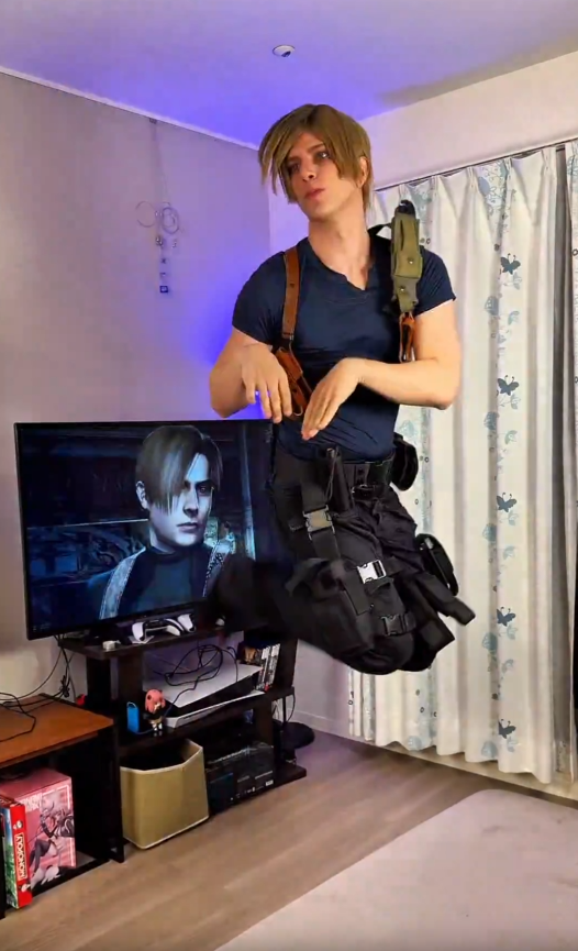 ���Ƿ��ˣ�������Σ�����ﰺCoser����Ƶչ�־���״̬