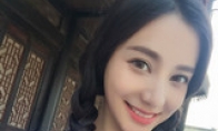 Normal University mixed -race girl shooting enrollment promotion photos are pure and beautiful like Angelababy