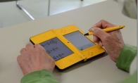 Japanese prison let the elderly prisoners play Nintendo DS to fight against Alzheimer's disease