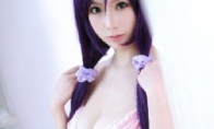 Domestic cute girl flowers sexy COS open corset on the corset and the big breasts are about to explode