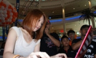 Malay Chinese beauty loves CS playing games for 15 years. As a result, her life has changed