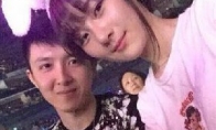 OMG former assisted male god grapefruit show affectionate girlfriend broke the news that he had been pregnant three time
