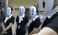 Back to the "Faceless People" Chinese company employees bring the mask of "Qianhe Chihiro"