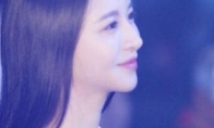 "League of Legends" the first goddess Sun Yan's private photo of pure and beautiful face value