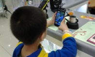 Kindergarten boys play mobile games to recharge 10,000 yuan: Dad calls the police