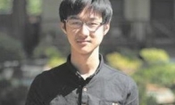 18 -year -old boy Zhang Xiaoxuan uses CS to explain physical notes and publish it on the Internet for hot selling