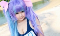 Demon is not demon, look at the small waist, beautiful, look at the thigh Singapore Mengmei COS work reward