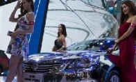 The online anchor of the Beijing Auto Show is not invited to the staff: Don't lie on the car
