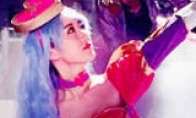 Photos: Li Nian's second dimension queen purple hair red lips exhibition is beautiful and sexy