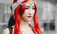 MSI Finals is now perfect cos black silk red hair.