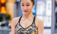 After the 90s, Dalian Goddess Teacher's latest fitness beauty map beautiful chest deep ditch is sexy