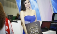 Can't help but look at it!Taipei Computer Exhibition Welfare SHOWGIRL Map Awards