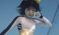 "Ultraman" Monster Dada wants to take a swimsuit underwater photo player?