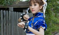 After the 95th beauty player COS street fighter Chunli black silk beautiful legs can make people play for a year