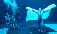 《阿凡达2》新片场照公开 海洋人身披神秘“翅膀”