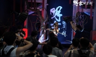 "The Late Ming Dynasty: The Feather of the Yuanxu" BW Live Photos The Beautiful Cos heroine is unpredictable a