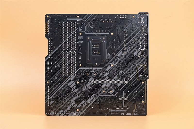 华硕TUF GAMING B560M PLUS重炮手主板评测