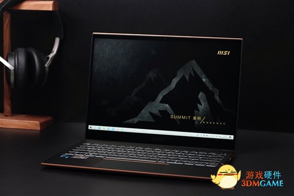 微星Summit E13 Flip Evo笔记本图赏：360度翻转屏