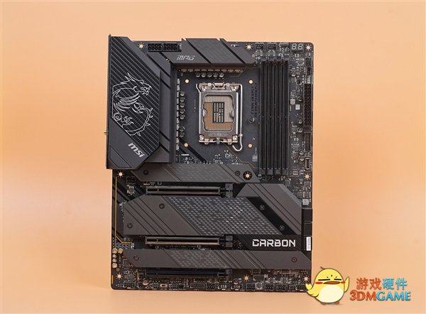 微星MPG Z690 CARBON WIFI暗黑主板图赏