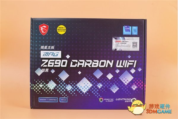 微星MPG Z690 CARBON WIFI暗黑主板图赏