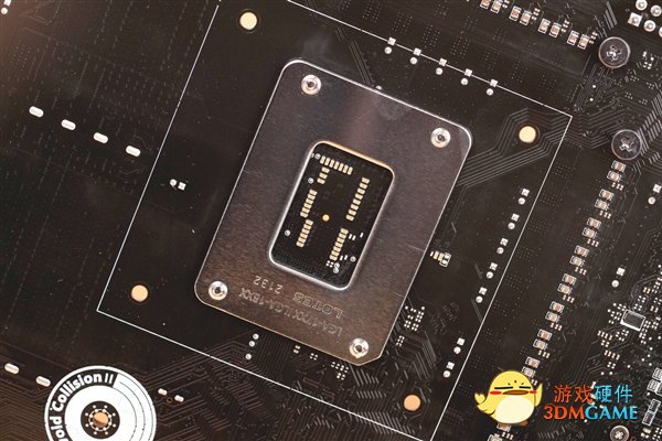 微星MPG Z690 CARBON WIFI暗黑主板图赏