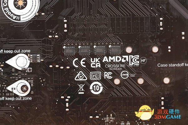 微星MPG Z690 CARBON WIFI暗黑主板图赏