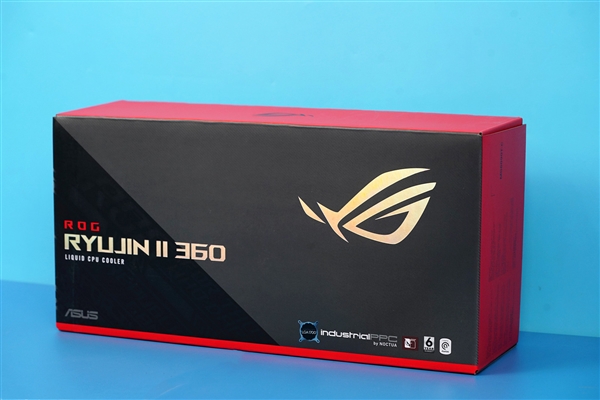 3.5英寸全彩液晶屏 华硕ROG龙神II 360水冷散热器图赏