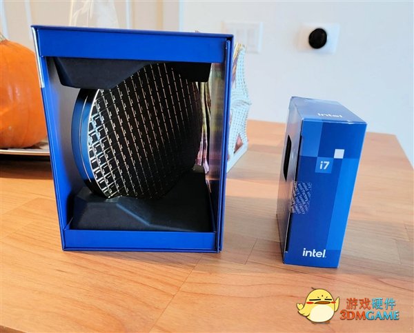 电商违规提前发货12代酷睿处理器：正联系用户别开箱