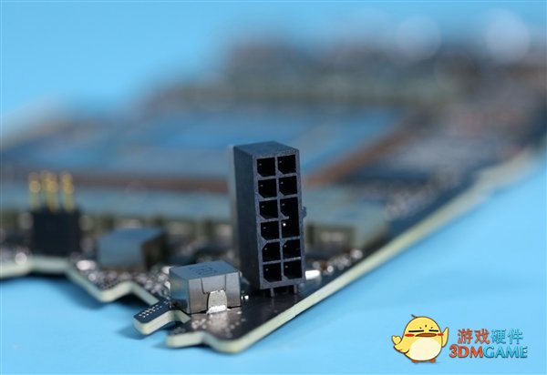 PCIe 5.0显卡成超级电老虎：16针或三8针转接 冲上600W