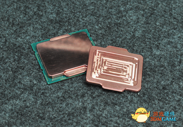 Intel 12代酷睿换上纯铜散热顶盖：温度骤降15℃