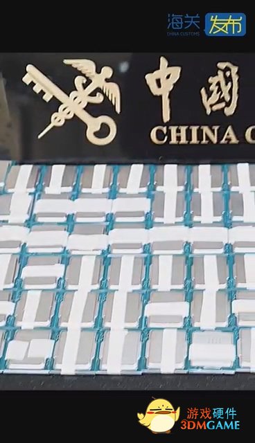 行走的CPU：男子身上绑160颗Intel 12代i5闯关被查获