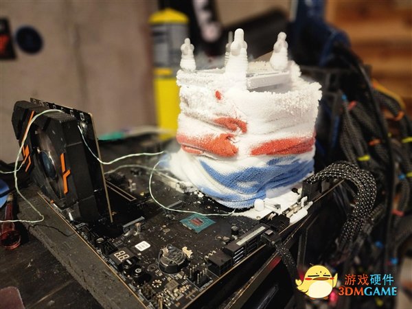 Intel i9-12900KS超频世界纪录：八核全开 冲上7.8GHz