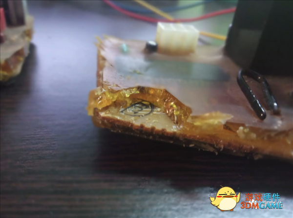 光刻机巨头ASML爆猛料：芯片太缺 都开始拆洗衣机了！