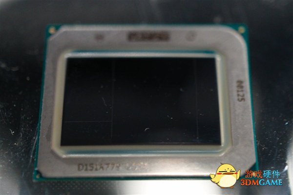 Intel 14代酷睿内核照首曝：2大8小10核心、三种工艺合体