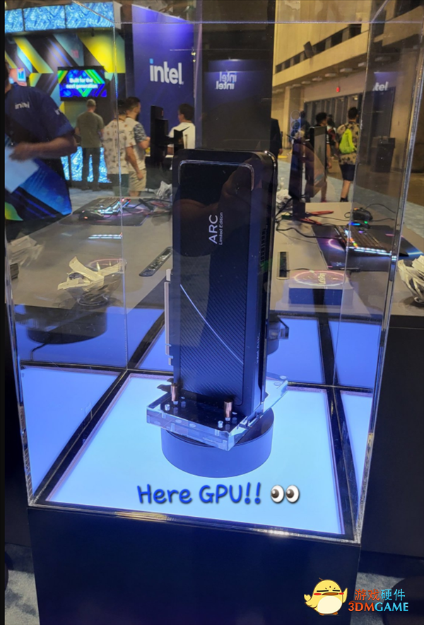 对标RTX 3070 Intel Arc桌面游戏卡真身曝光：好长