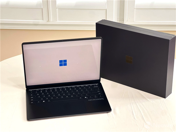 ΢߹ͣ⿪Surface Laptop 50