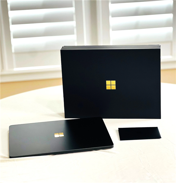 ΢߹ͣ⿪Surface Laptop 50