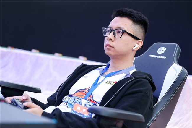NBA2KOL2联合五星体育篮球巅峰赛圆满落幕！总决赛现场精彩回顾！