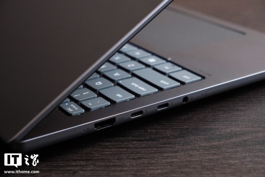 酷睿 Ultra X9 处理器 388H 体验：电竞级核显，续航超持久