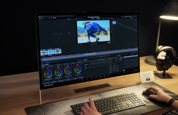 英特尔全链路赋能AI PC生态 抓住PC发展黄金期