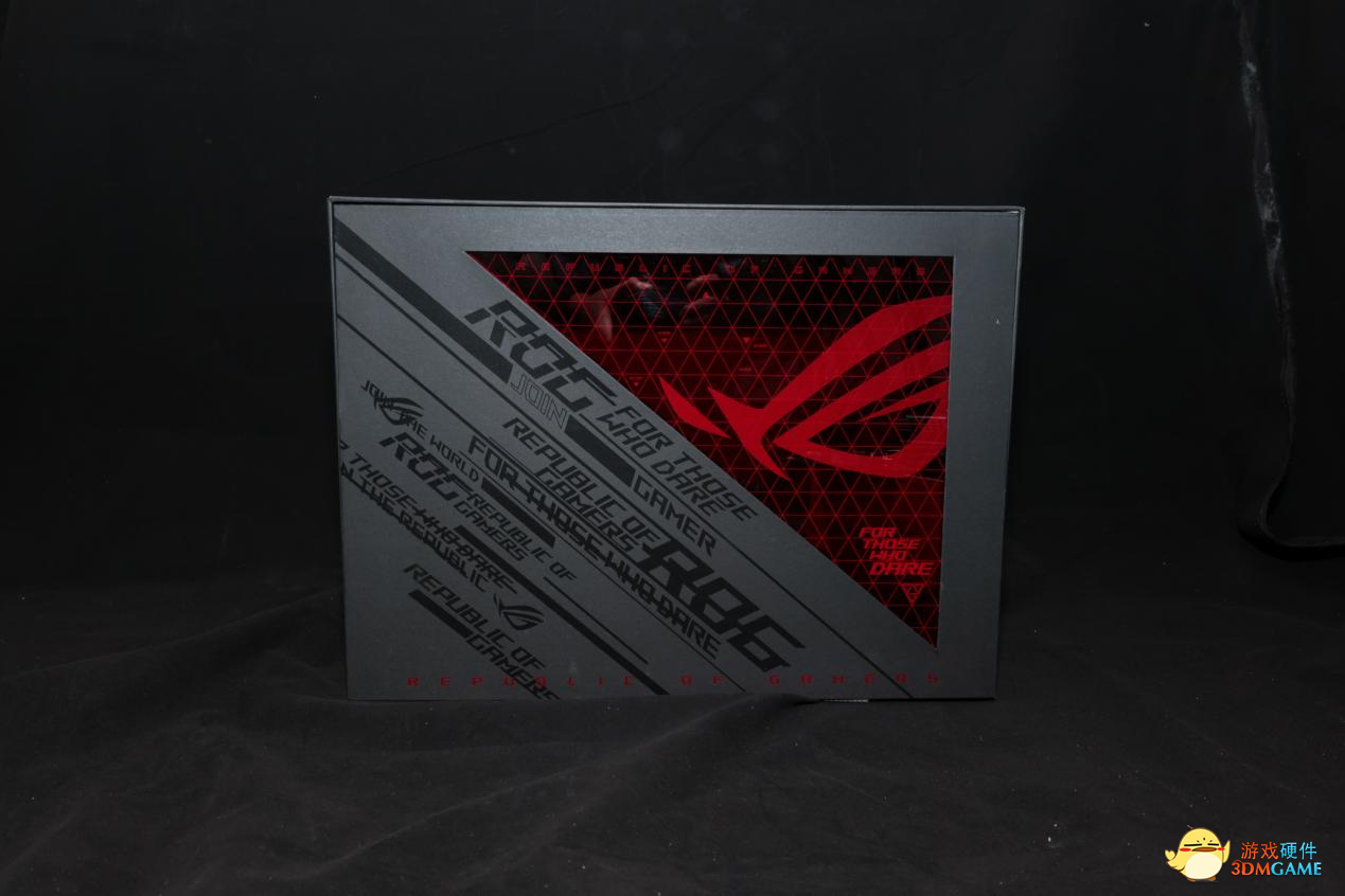ROG MAXIMUS Z690 HERO图赏：信仰满满，霸气沉稳