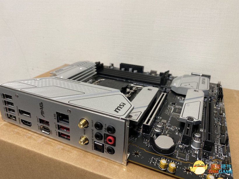 微星 B660M 迫击炮主板参数曝光，支持 DDR5-6200 内存