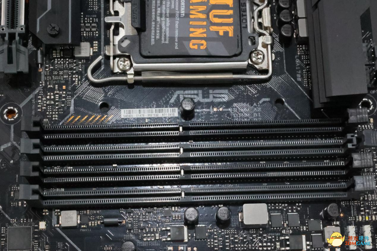 华硕TUF GAMING B660M-PLUS WIFI D4重炮手：板虽小，功能全