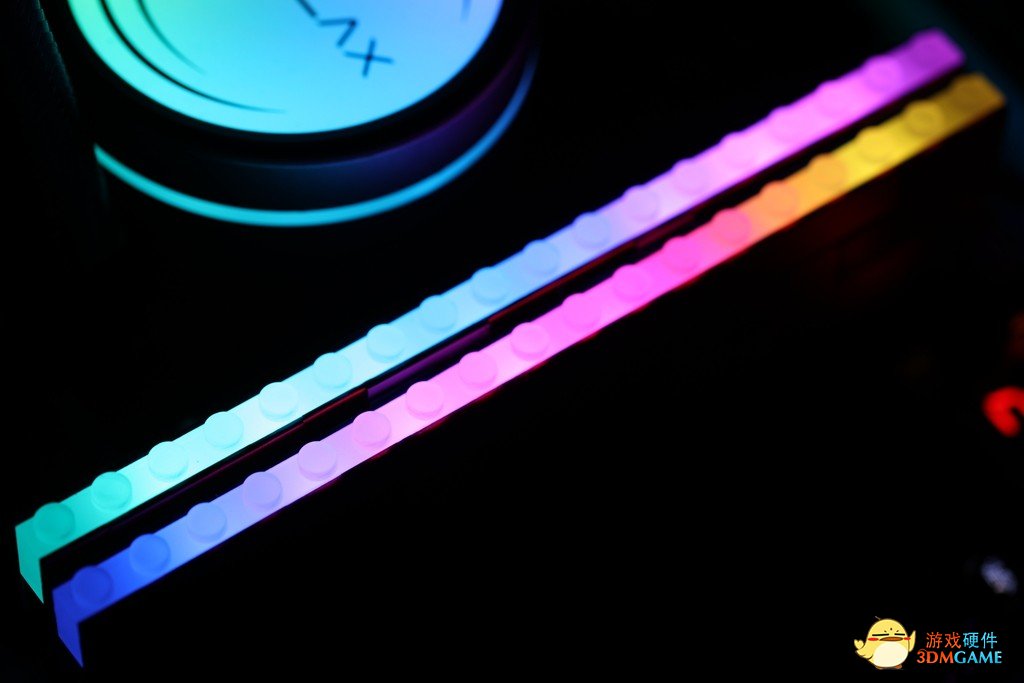 能“玩”的RGB内存，影驰 GAMER DDR5内存装机展示