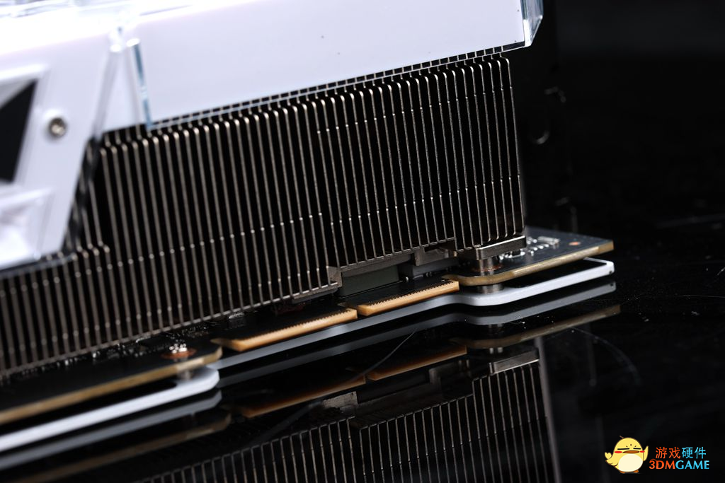 云颠之上终见卡皇，影驰 RTX 3090 Ti 星曜 OC今日正式发售！