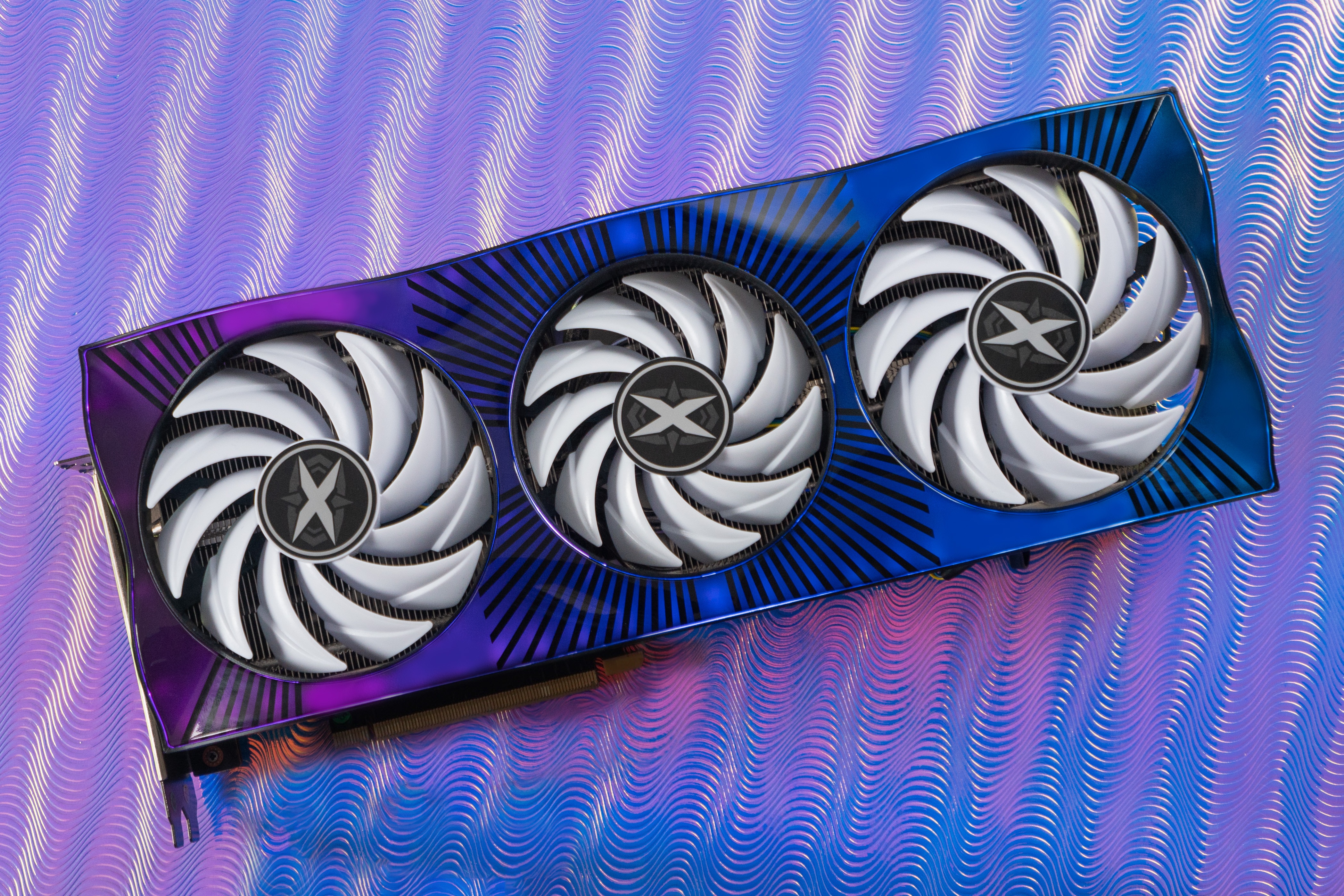 真的！我来了｜耕升 GeForce RTX 3090 Ti 炫光·超 /炫光·超 OC亮点抢先知晓