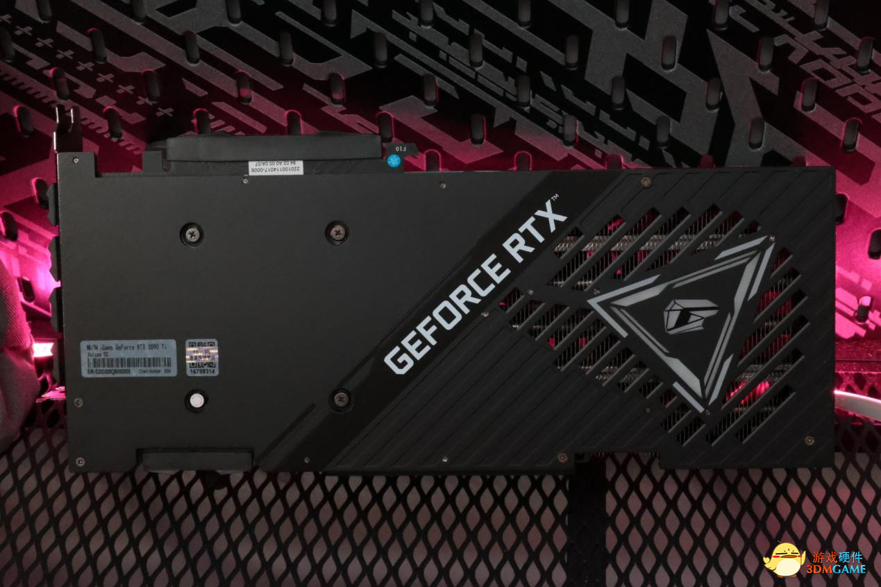 旗舰钛系列最强显卡，七彩虹iGame RTX 3090 Ti Vulcan OC显卡评测