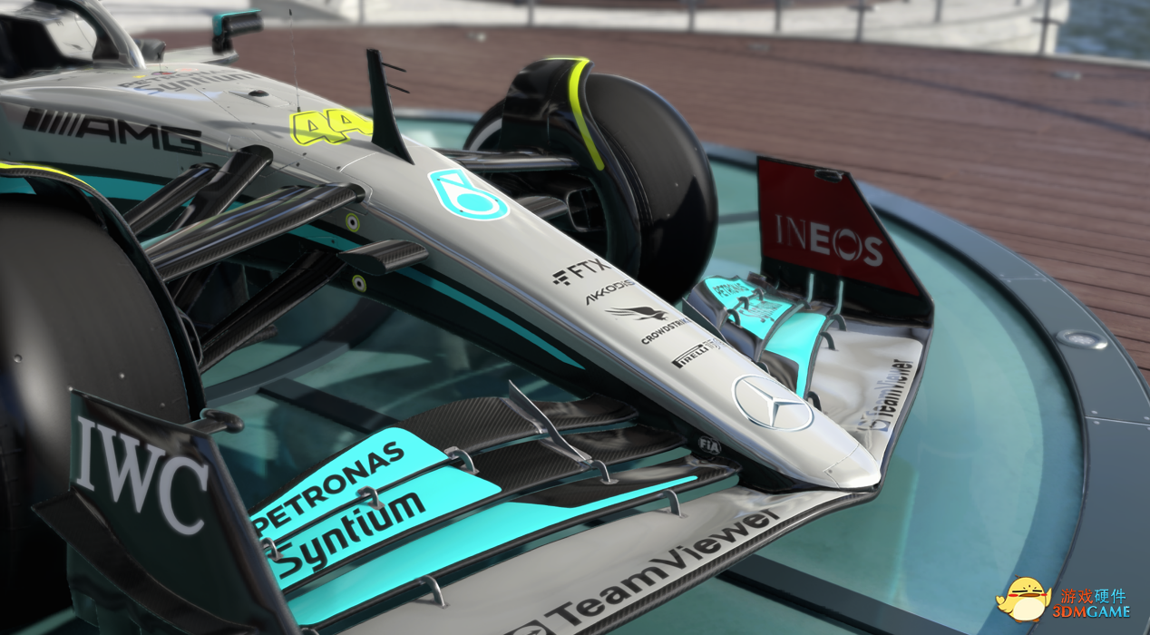 速度与光影的交织 《F1® 22》展现沉浸式F1赛车游戏体验